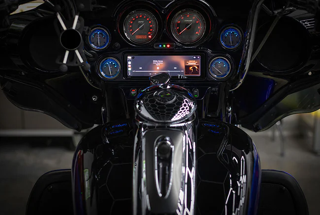 Магнитола Soundstream Reserve WHD.9813 для мотоциклов Harley-Davidson 98-13 — изображение 7